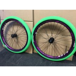 BLAD Purple Splatter 26&quot; Wheels and SNAKESKIN  Green Tyres Set