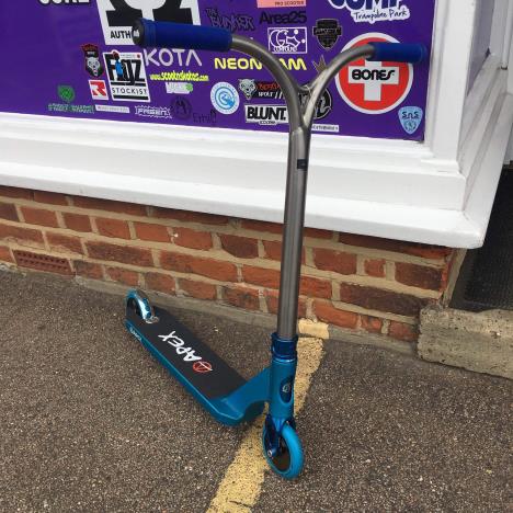 SNS CUSTOM - APEX/LOGIC BLUE  £675.00