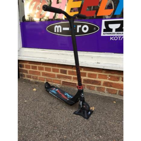 SNS CUSTOM Crisp/Blunt black  £150.00
