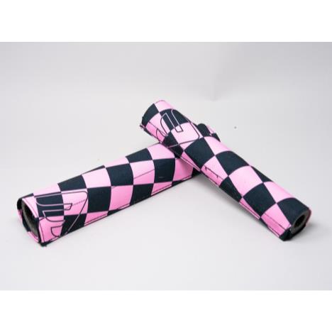 Mafia Bike Pad Set - Black/Pink Check  £25.00
