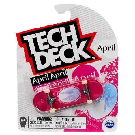 Tech Deck 96mm Fingerboard M46 April (Rayssa Leal)  £4.99